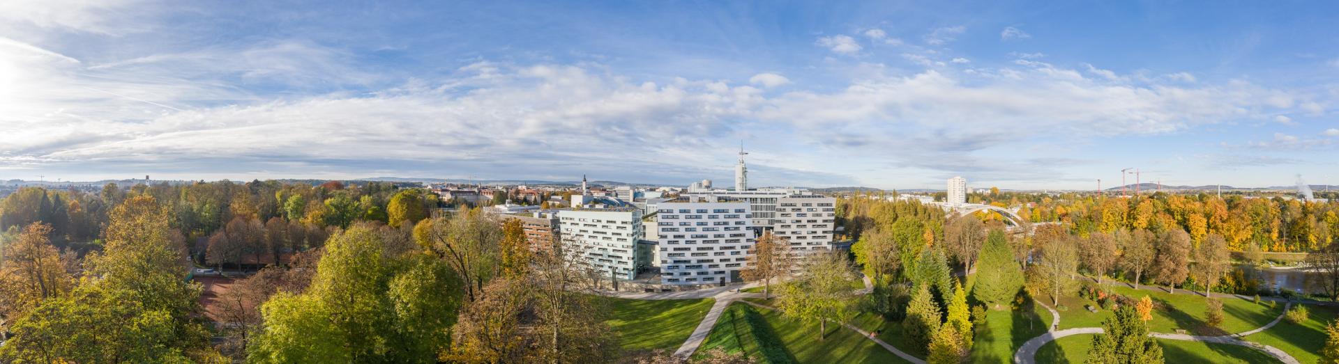 Drohnenfoto Wirtschaftszentrum von Süden aufgenommen