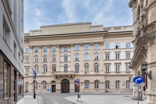 Außenansicht Palais Niederösterreich Gebäude in der Wiener Herrengasse