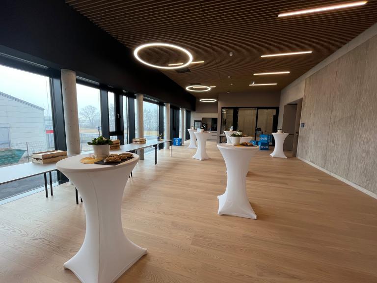 Stehtische im neuen ecoforum