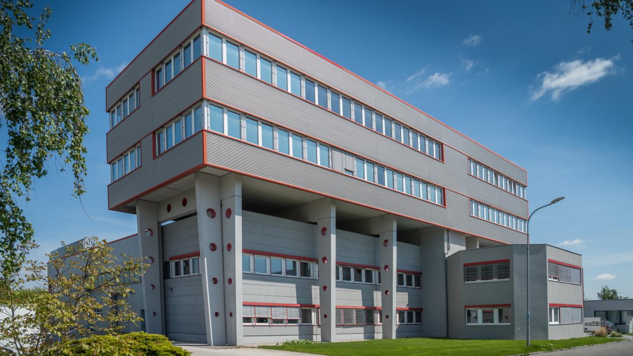 ecoplus Mietobjekt M39II Außenansicht im IZ NÖ-Süd