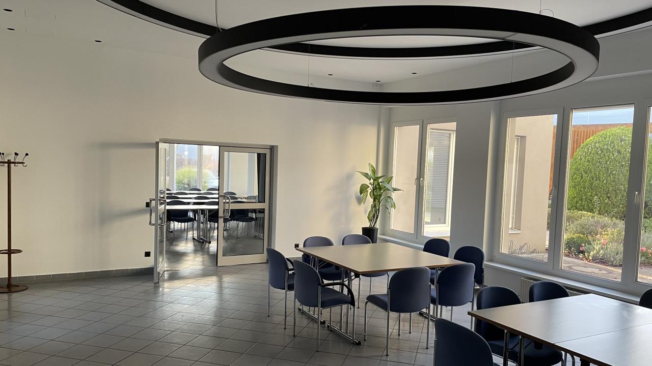 ecoforum Dependance – Veranstaltungsraum mit Block-Bestuhlung