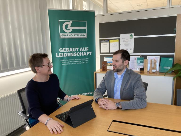 Interview zwischen zwei Personen