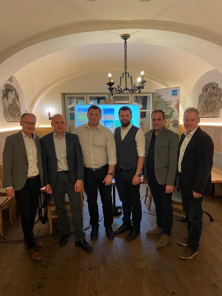 Gruppenfoto mit 6 Männern