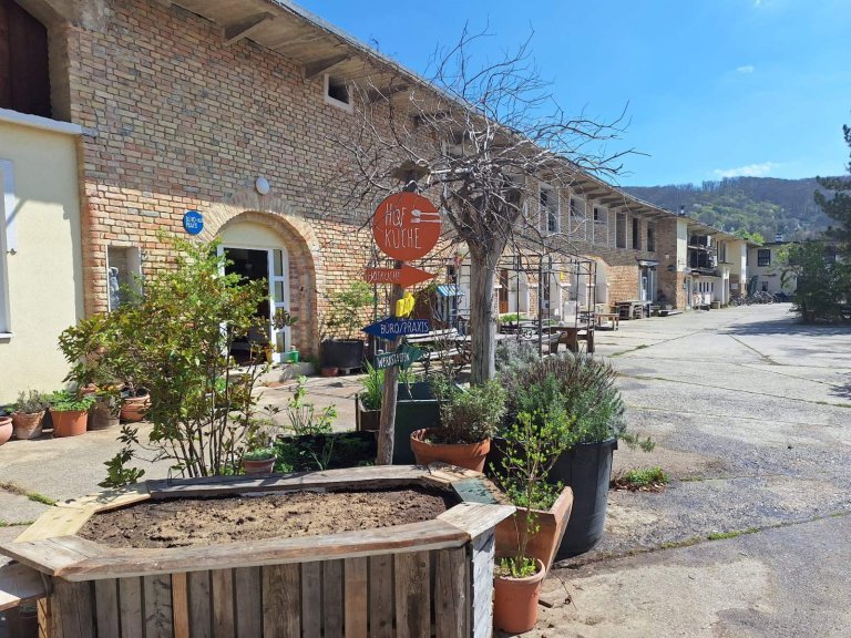 Innenhof vom Dorfplatz in St. Andrä-Wördern