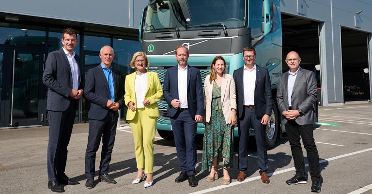 Betriebsbesuch VOLVO-Headquarter von LH Johanna Mikl-Leitner