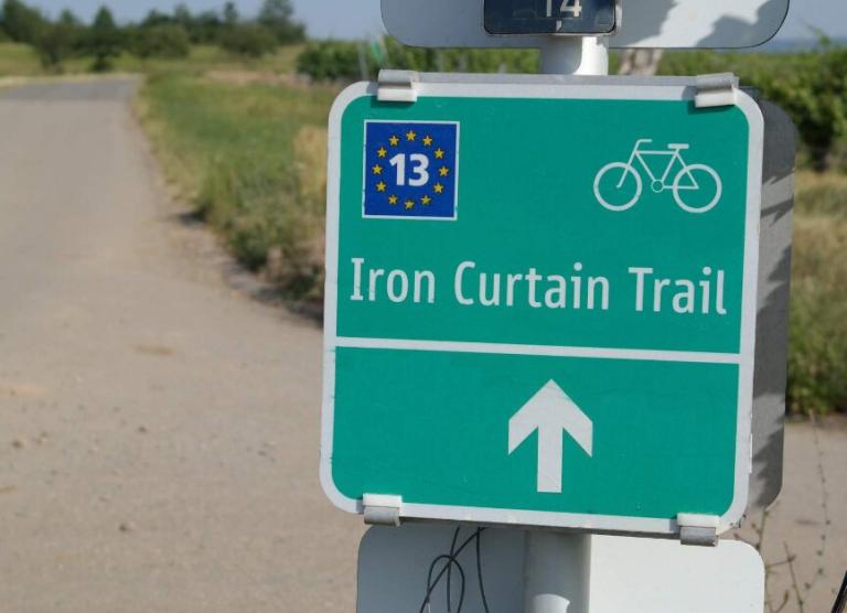 Radtafel mit Iron Curtain Trail