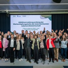 Gruppenfoto der Teilnehmenden beim Kick-Off Meeting für das Projekt AVÖL 