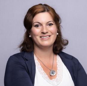 Portraitfoto Michaela Anglmayr