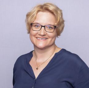 Portraitfoto Karin Bäk