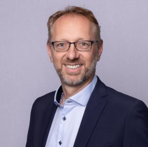 Portraitfoto Martin Fassl
