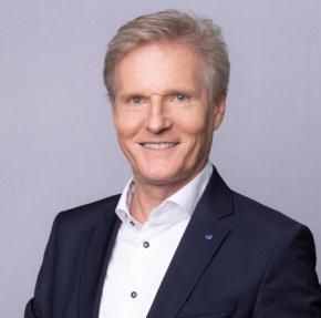 Portraitfoto Helmut Heinisch