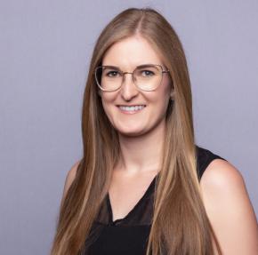 Portraitfoto Anna-Carina Leidenfrost