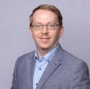 Portraitfoto Florian Nesweda