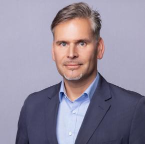 Portraitfoto Franz Sternecker