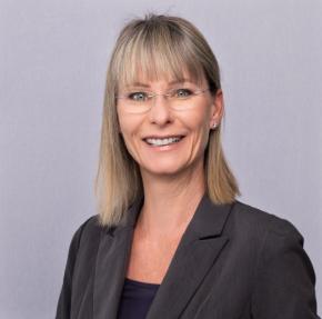 Portraitfoto Petra Tiefenbacher