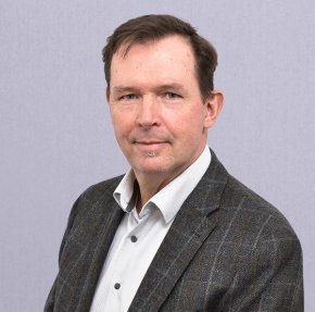 Portraitfoto Stefan Hofer