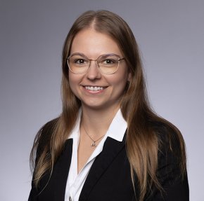 Portraitfoto Sabrina Brandstätter