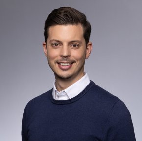 Portraitfoto Peter Schönfelder