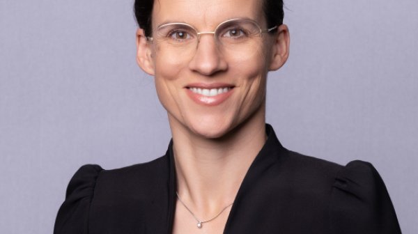Portraitfoto Veronika Nutz