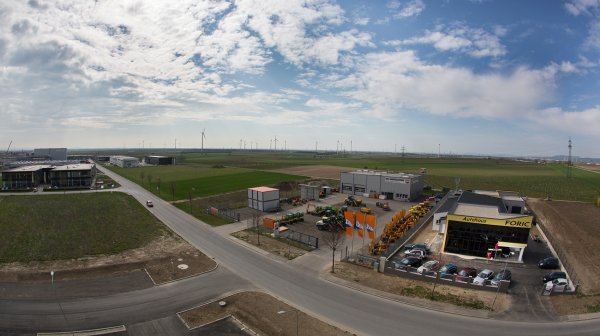 Firmengebäude im Wirtschaftspark in Wolkersdorf