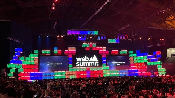 Main Stage auf der Web Summit Lissabon 2024