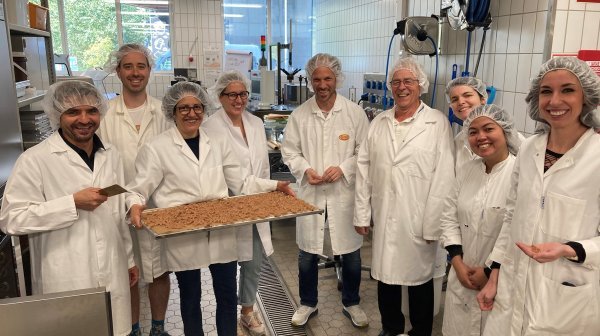 Projektgruppe in der Backstube - Gruppenfoto