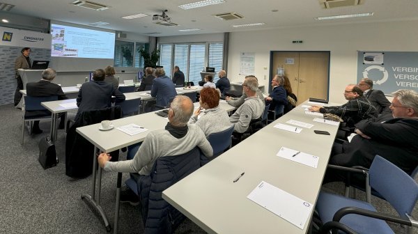 Teilnehmende bei einem Kick-off Workshop im Ennshafen