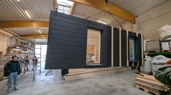 seriell vorgefertigtes Fassadenelement