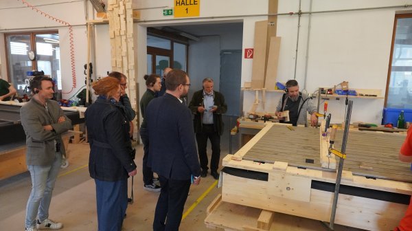 Führung durch die Schrenk GmbH