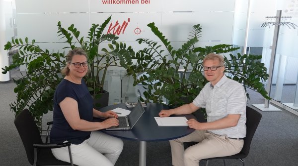 Interviewsituation von zwei Personen