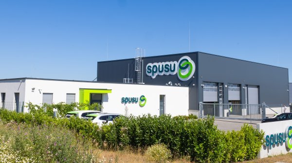 Außenansicht der Firma Spusu im Wirtschaftspark Mistelbach