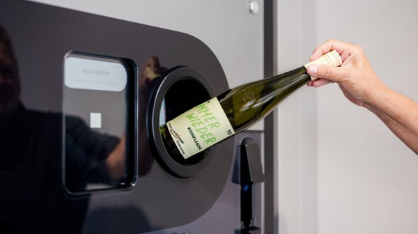 Mehrwegflasche wird zurückgegeben