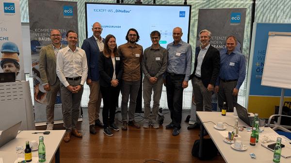 Gruppenfoto der Projektgruppe - 9 Personen