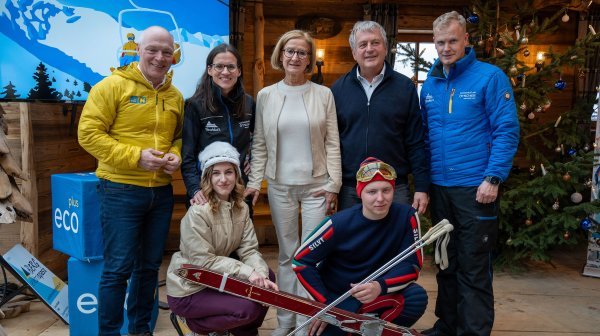 Gruppenfoto 60 Jahre Hochkar mit Skimodels