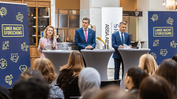 Pressekonferenz mit 3 Speakern