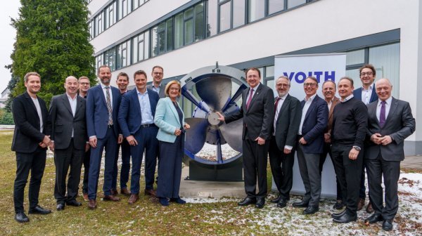 Blum Voith Pressefoto 3 Gruppenfoto