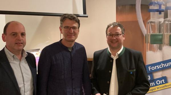 Pressefoto mit 3 Personen