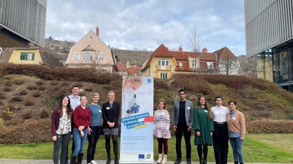 Gruppenbild mit den Jungforscherinnen und Jungforscher