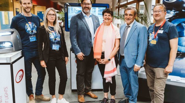 Pressefoto1 C Schafranek Gruppenfoto Lange Nacht der Forschung in Wieselbnurg 2024