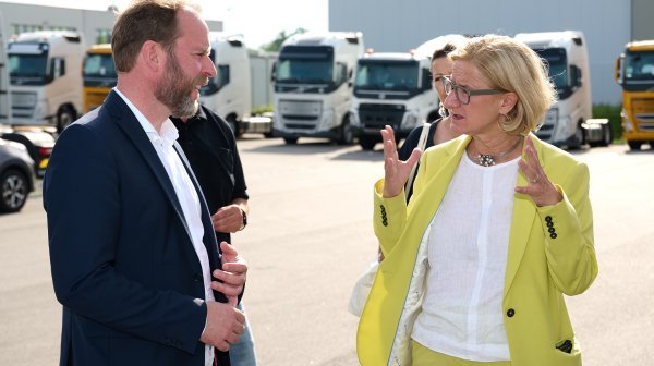 Betriebsbesuch VOLVO-Headquarter von LH Johanna Mikl-Leitner