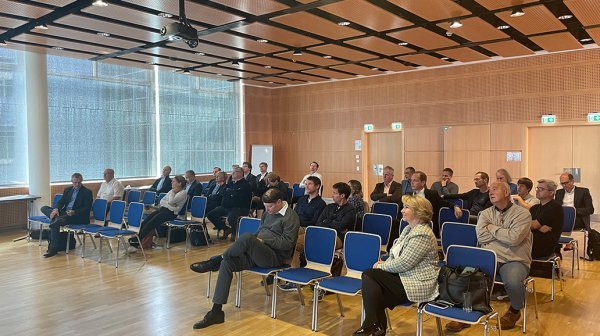 Zuhörer im Veranstaltungsort