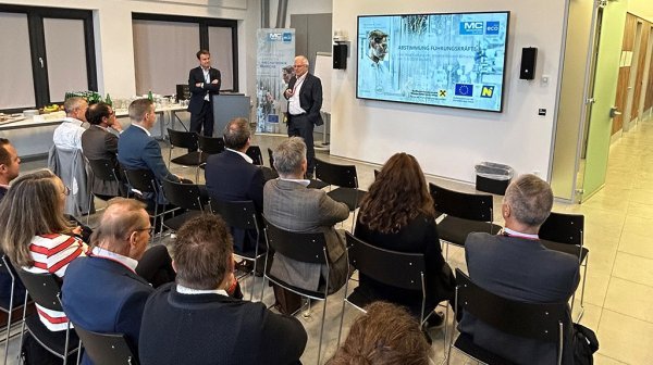 Vortragssituation des Führungskräfte-Treffen