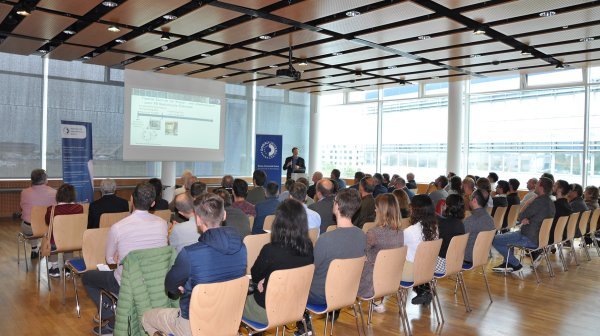 Aufnahme des Publikums bei der Veranstaltung